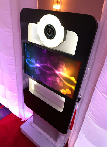 LED Cube Photo Booth 